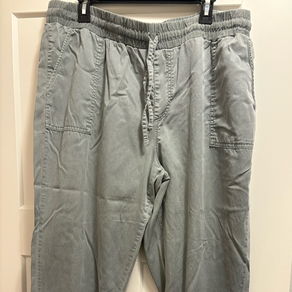 Maurices Weekender Green Jogger with Elastic Waistband 18W